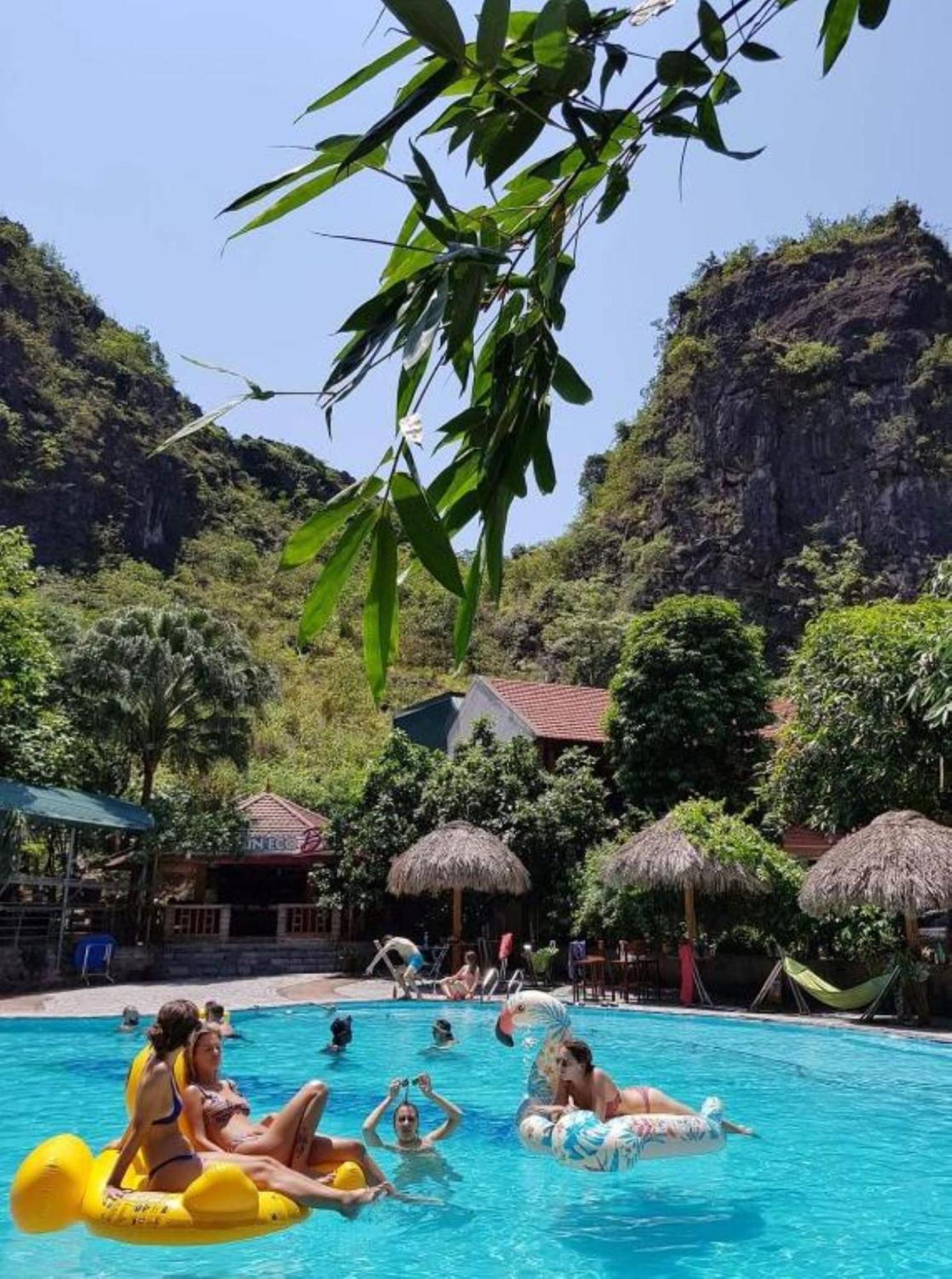Hoalu Backpacker Homestay Νιν Μπιν Εξωτερικό φωτογραφία