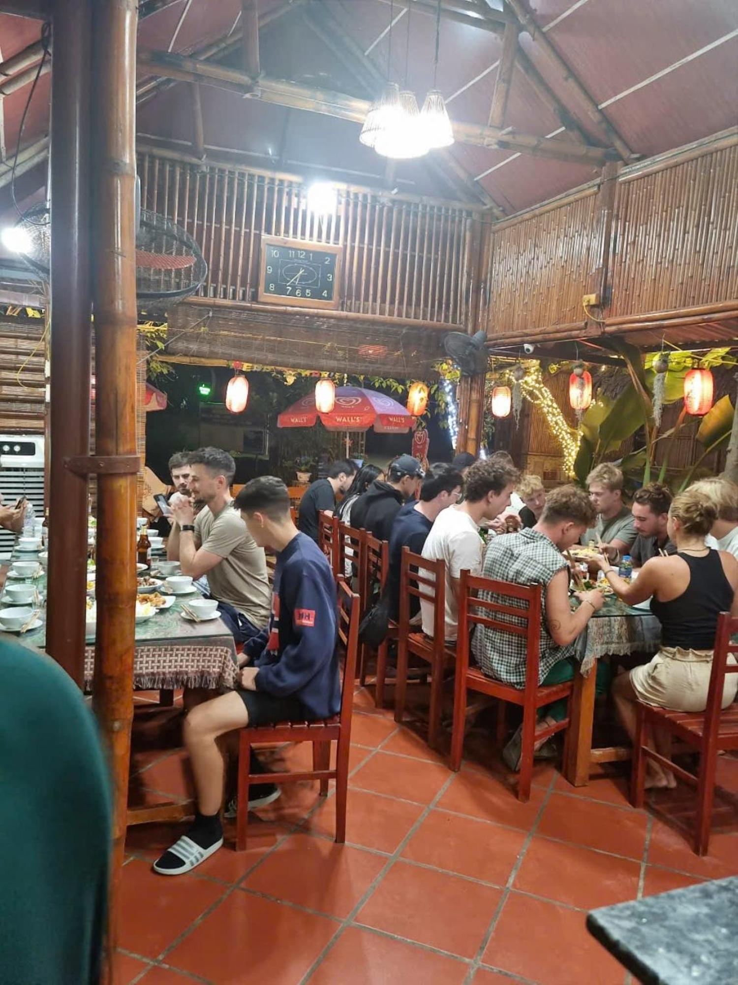 Hoalu Backpacker Homestay Νιν Μπιν Εξωτερικό φωτογραφία