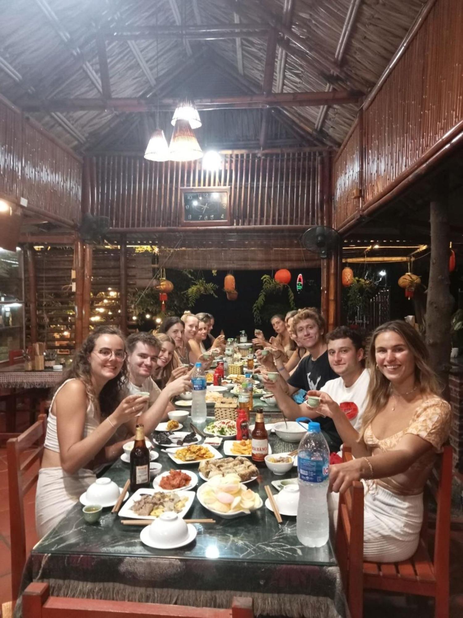 Hoalu Backpacker Homestay Νιν Μπιν Εξωτερικό φωτογραφία